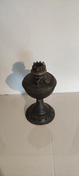 Lampa naftowa stołowa