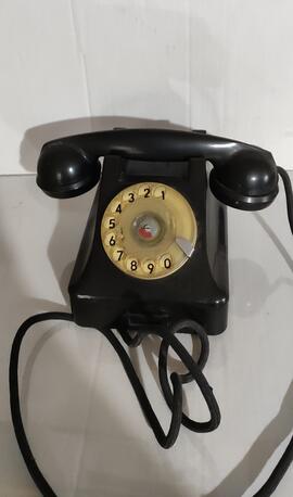 Telefon stacjonarny z tarczą